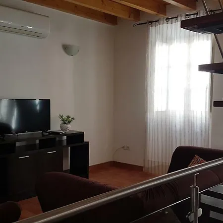 Casa Mira *